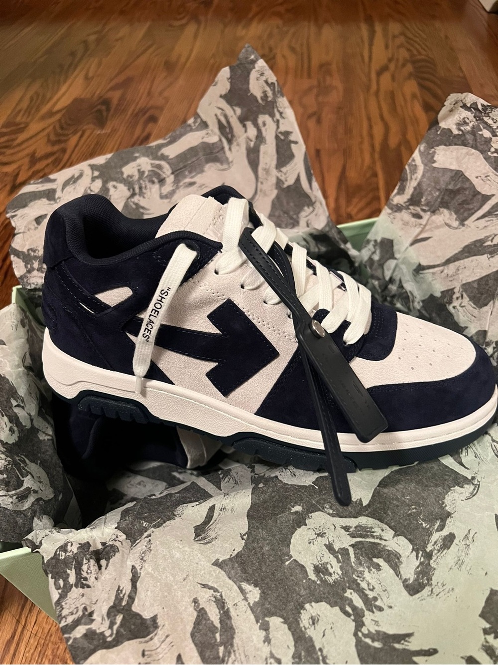 Off-White Out of Office 'White Navy Blue'